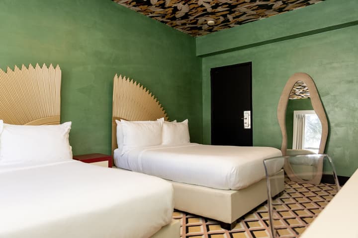 Crest Hotel Suites