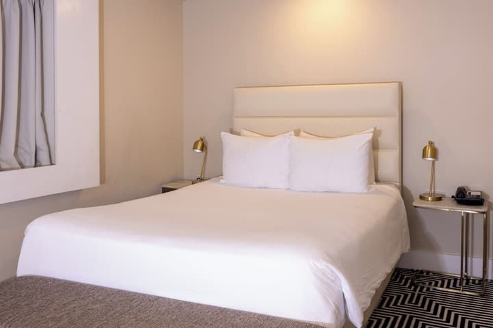 Crest Hotel Suites
