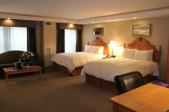 Ambassador Hotel Milwaukee, Trademark Collection by Wyndham