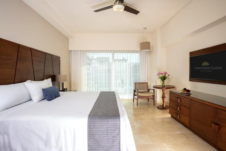 Crown Paradise Golden All Inclusive Resort - Adults Only