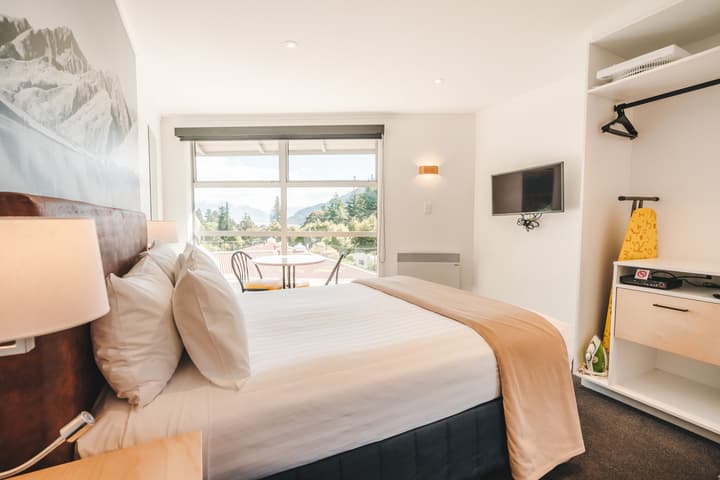 Blue Peaks Lodge