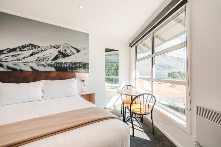 Blue Peaks Lodge