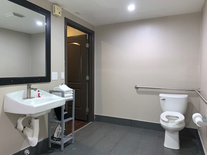 Skyways Hotel