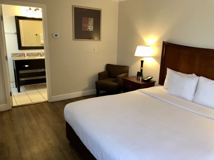 Blu Pacific Hotel
