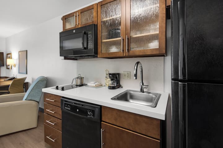 Candlewood Suites Pensacola - University Area by IHG