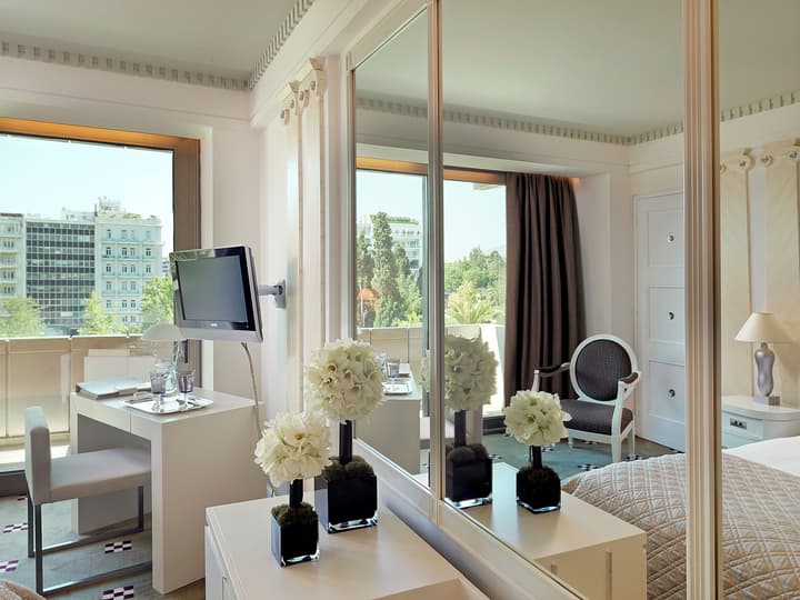 NJV Athens Plaza Hotel