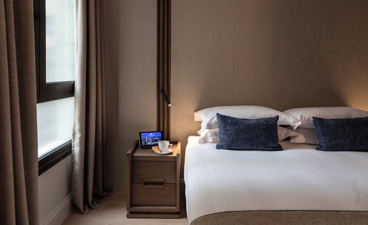 NJV Athens Plaza Hotel