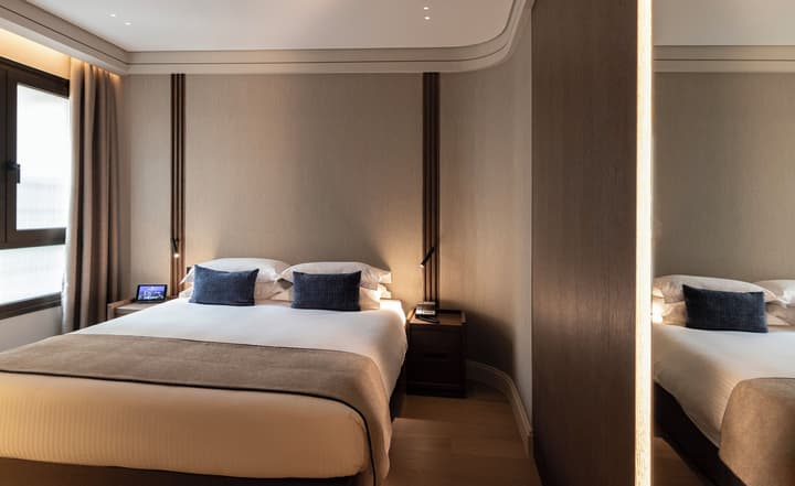 NJV Athens Plaza Hotel