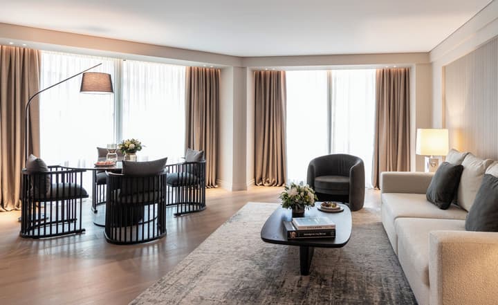 NJV Athens Plaza Hotel