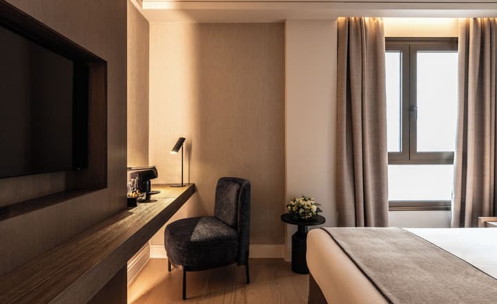 NJV Athens Plaza Hotel