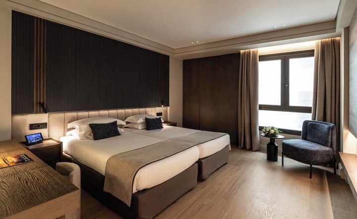 NJV Athens Plaza Hotel