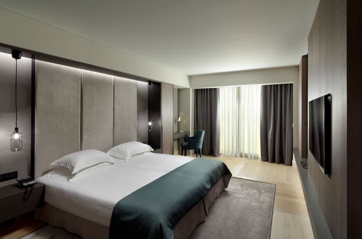 NJV Athens Plaza Hotel