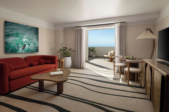 Sandbourne Santa Monica, Autograph Collection