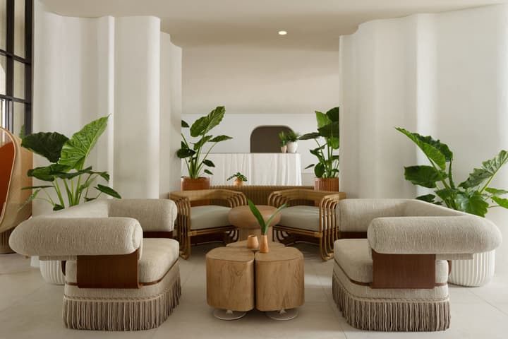 Sandbourne Santa Monica, Autograph Collection