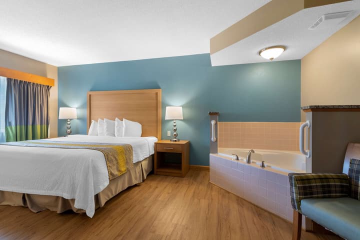 Best Western Plus Executive Court Inn & Conference Center