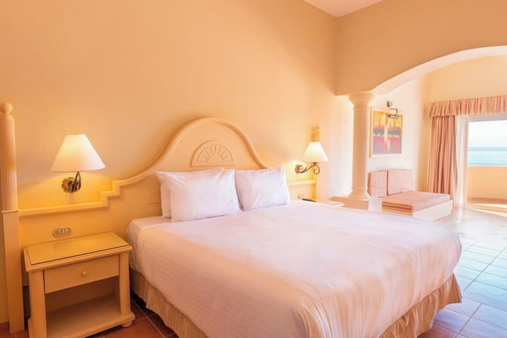 Eurostars Grand Cayacoa