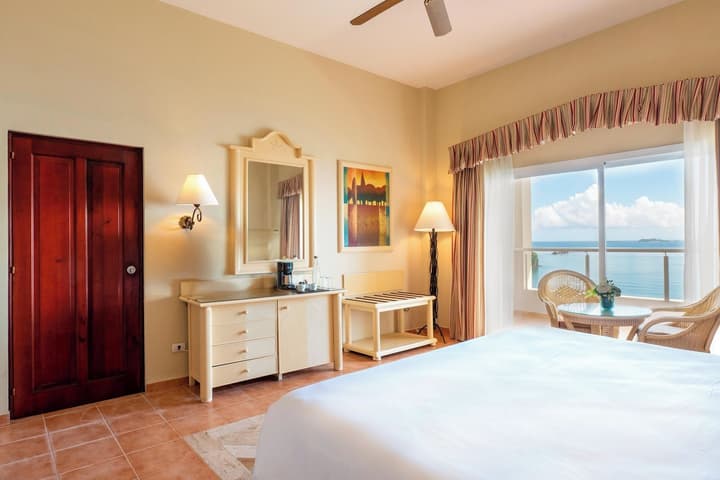 Eurostars Grand Cayacoa