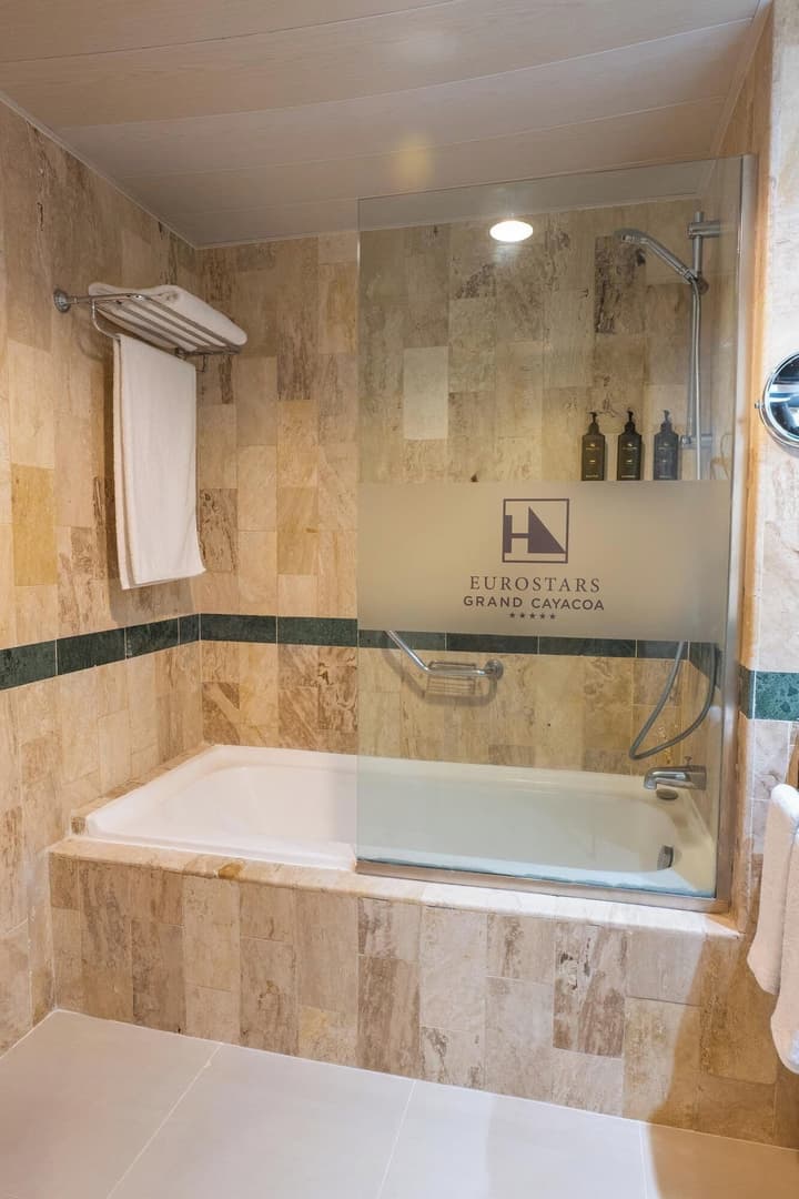 Eurostars Grand Cayacoa