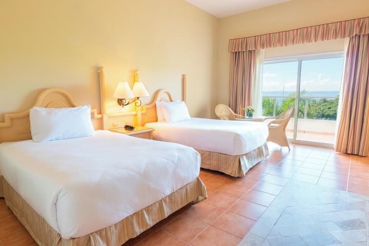 Eurostars Grand Cayacoa