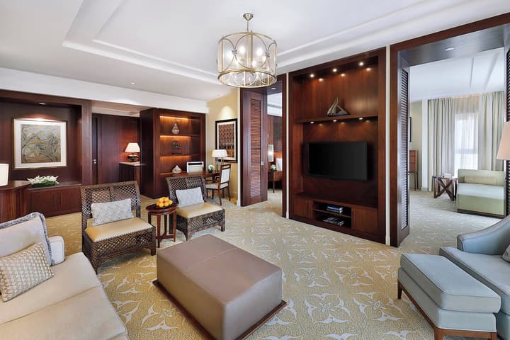 The Ritz-Carlton, Dubai
