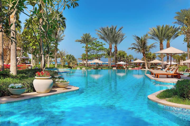 The Ritz-Carlton, Dubai