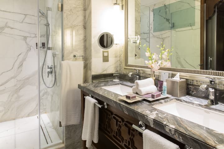 The Ritz-Carlton, Dubai