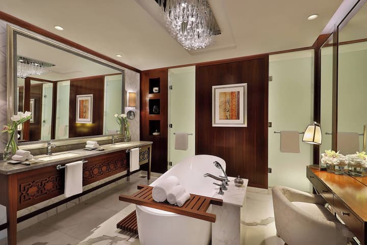 The Ritz-Carlton, Dubai