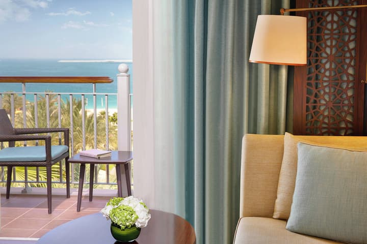 The Ritz-Carlton, Dubai