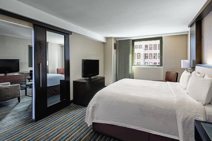 Courtyard by Marriott New York Manhattan/Times Square