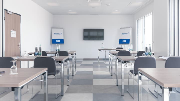 Holiday Inn Express Luzern - Neuenkirch by IHG