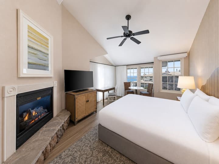 Cottage Inn By The Sea