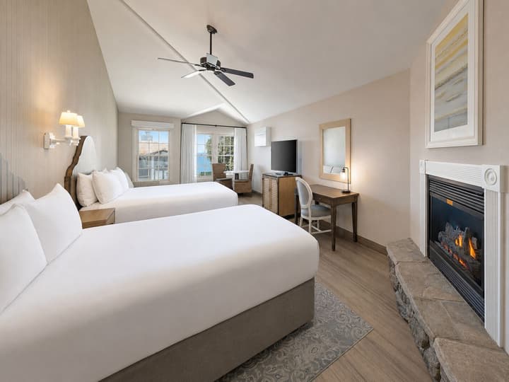 Cottage Inn By The Sea