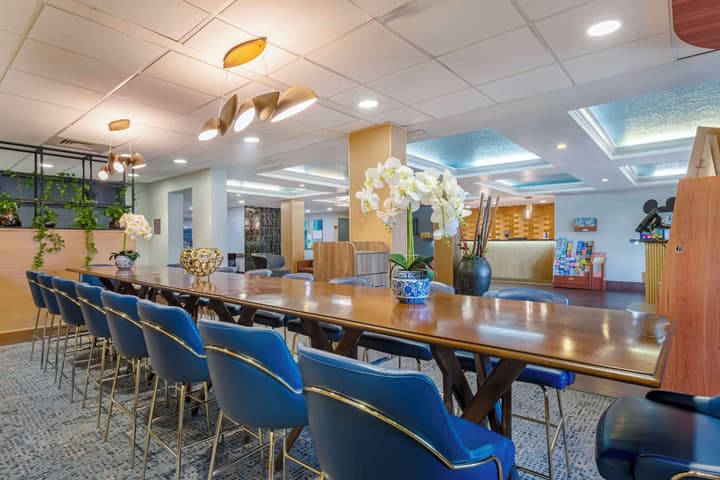 Best Western Plus Universal Inn