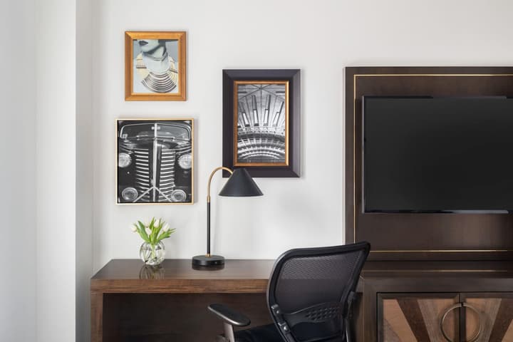 Martinique New York on Broadway, Curio Collection by Hilton