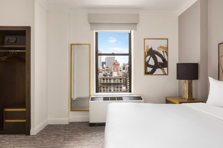 Martinique New York on Broadway, Curio Collection by Hilton