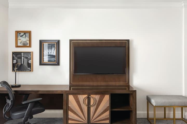 Martinique New York on Broadway, Curio Collection by Hilton