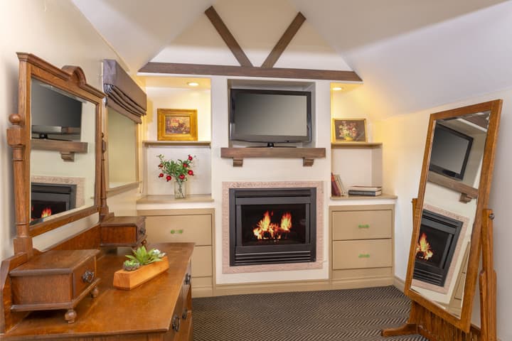 The Pierpont Inn
