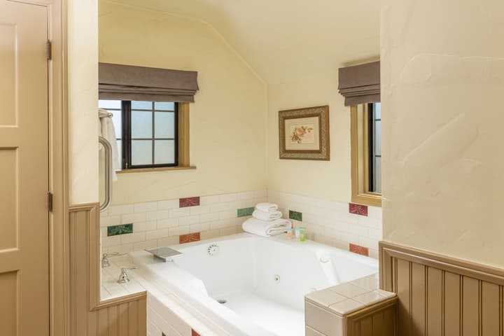 The Pierpont Inn
