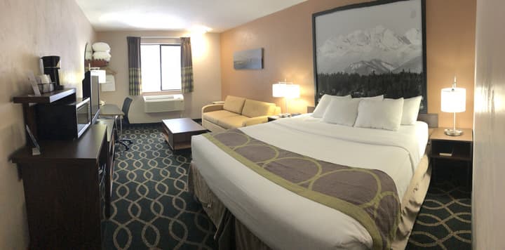 Super 8 by Wyndham Port Angeles at Olympic National Park