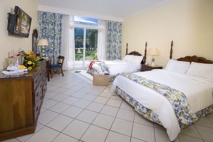 Breezes Resort Bahamas All Inclusive