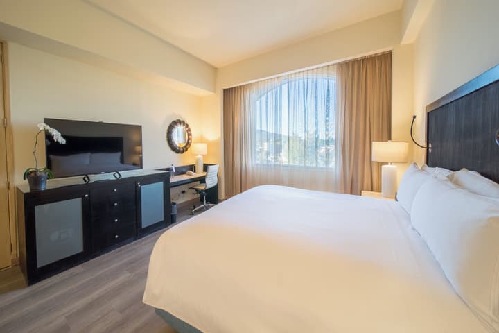 Real InterContinental San Salvador at Metrocentro Mall by IHG