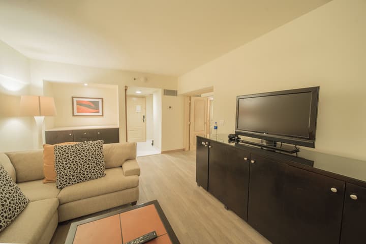 Real InterContinental San Salvador at Metrocentro Mall by IHG