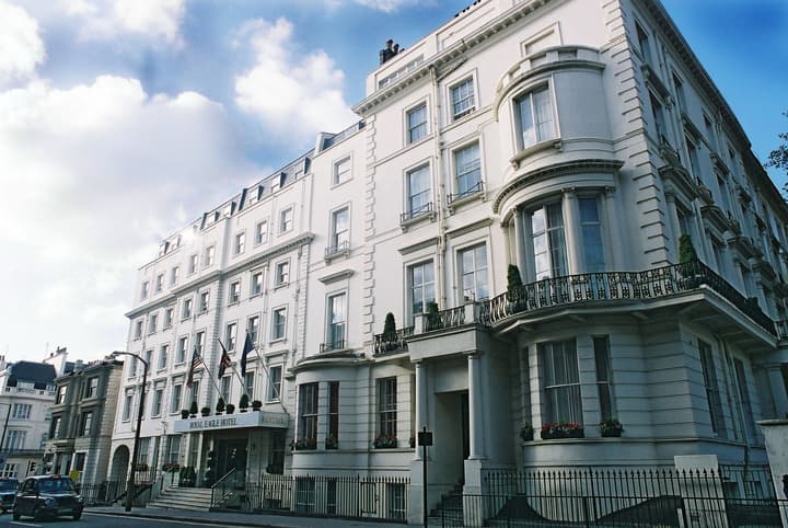 Royal Eagle Hotel