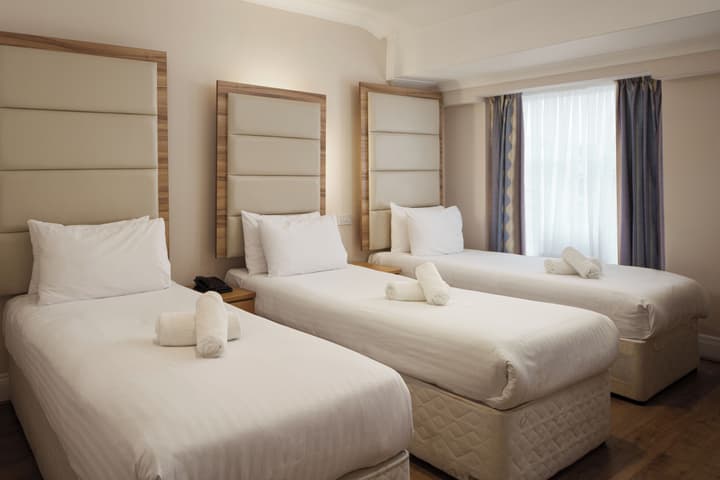 Royal Eagle Hotel