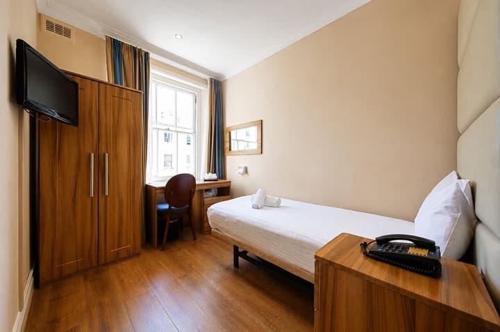 Royal Eagle Hotel