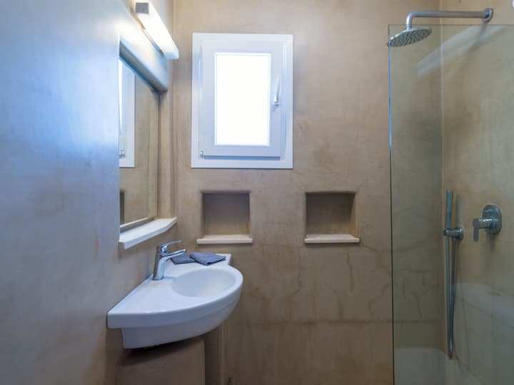 Rhenia Mykonos Hotel & Bungalows