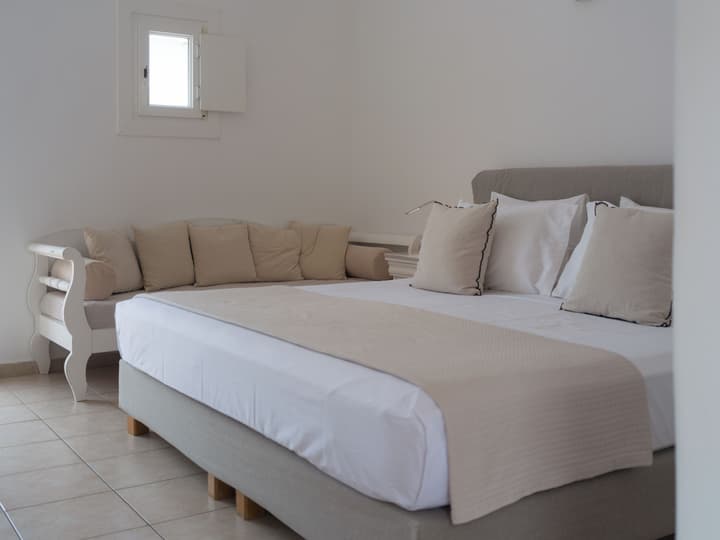 Rhenia Mykonos Hotel & Bungalows