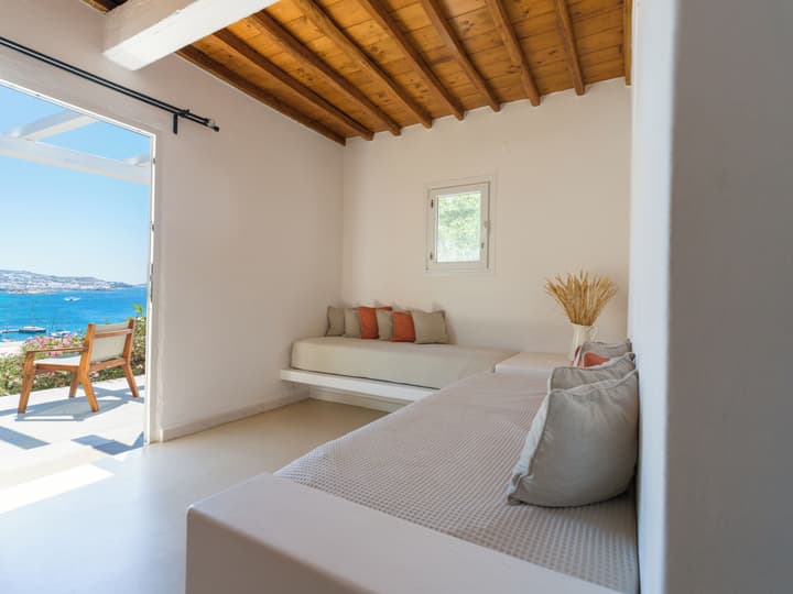 Rhenia Mykonos Hotel & Bungalows