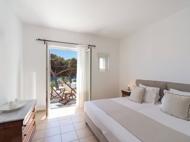 Rhenia Mykonos Hotel & Bungalows