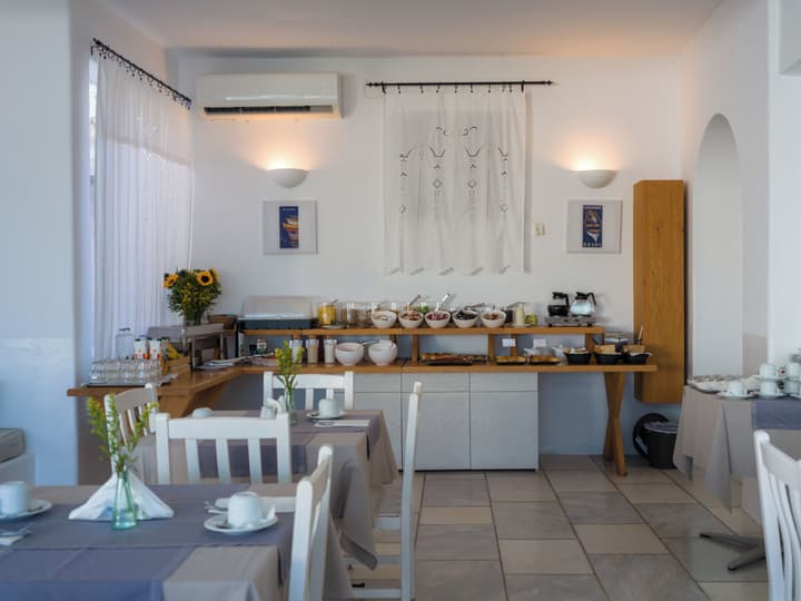Rhenia Mykonos Hotel & Bungalows